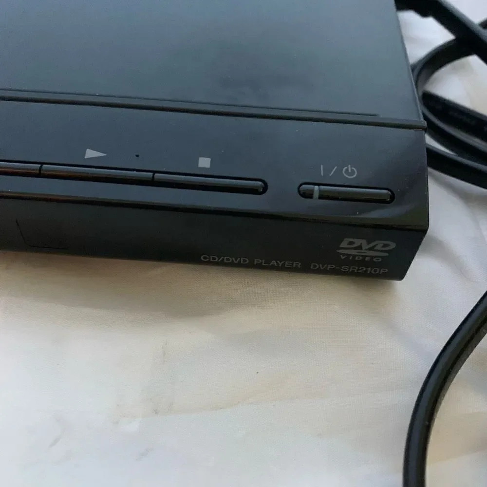 Sony CD/DVD Player Model No. DVP-SR210P No Remote-Tested